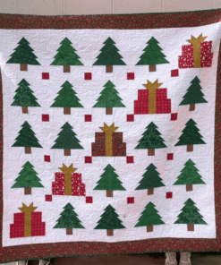 Merry Moments Pre-Cut Quilt Kit 